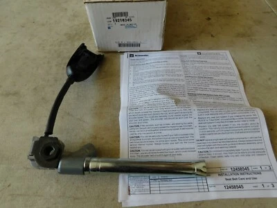 06 07 08 Chevrolet Impala lado derecho pasajero cinturón retractor # 12458545. Foto 1 de 3