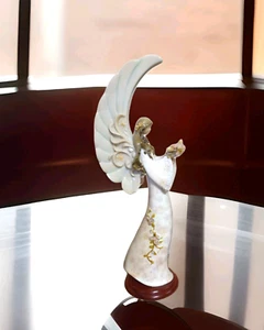 Jugendstil geflügelter Engel Figur elegante Vintage Skulptur goldene Details - Bild 1 von 7