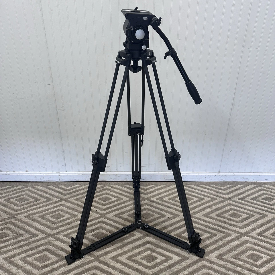 EvoPro Tripod System With Fluid Head - Image 1 of 4