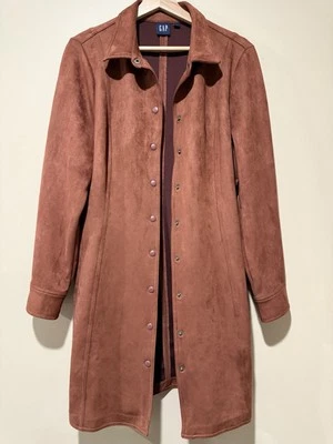 Gap Mujer - Mini Camisa de Gamuza Sintética Talla Grande Sillín-Marrón Foto 1 de 4