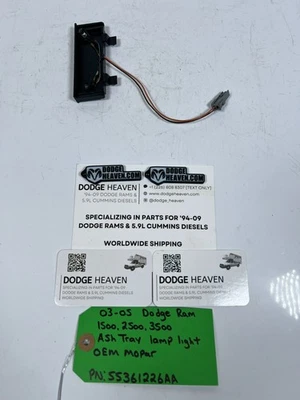 Lámpara bandeja ceniza Dodge Ram 1500-3500 2003-2005 OEM Mopar 55361226AA Foto 1 de 4