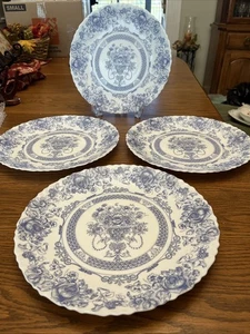 4 piatti Arcopal France HONORINE 10 3/4" blu e bianco floreale come nuovi! - Foto 1 di 4
