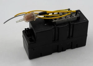 Mercedes-Benz W220 S-Class Central Locking Vaccum Pump Control Modul A2208000748 - Picture 1 of 5