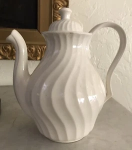 VINTAGE Salem Swirl White Bone China Coffee Serving Pot, USA, Mint Condition - Picture 1 of 7