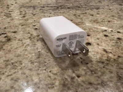 Amazon USB AC Adapter Model FANA7R  Power Adapter Charger 5.0V 1.0A USA Shipping - Image 1 of 4