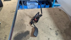 Pedal acelerador Nissan Qashqai 1,5 diésel manual 2007-2013 J10 - Imagen 1 de 4
