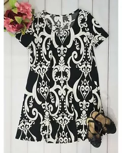 Vintage Love Black and White Print Dress with Criss Cross Neckline Detail - Picture 1 of 4