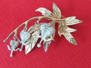VINTAGE NETTIE ROSENSTEIN RARE GILT BLEEDING HEARTS DANGLE BROOCH PIN "AS IS" - Picture 1 of 5