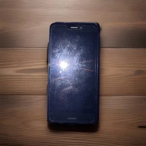 Huawei P8 Lite 2017 Black 16GB 3GBRAM PRA-LX1 - Unlocked grade C - Picture 1 of 2