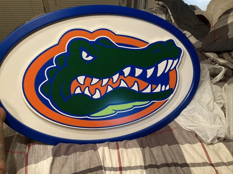 24”x18” Oval Florida Gators Wall Plaque Cover