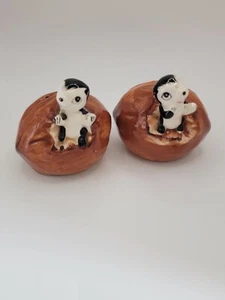 Vintage Anthropomorphic Squirrel  & nut Salt & Pepper Shaker Set  Whimsical - Picture 1 of 6