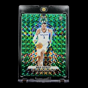 Victor Wembanyama RC - 2023-24 NBA Debut Green Mosaic Epic Prizm Rookie SP #257 - Picture 1 of 2