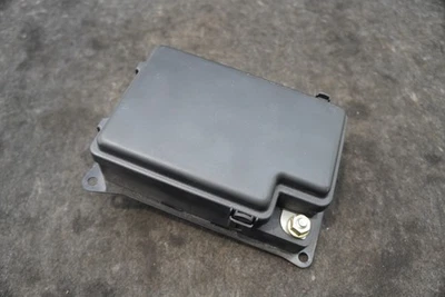 Caja de fusibles trasero maletero bloque relé unión 4G4314A073AJ Aston Martin Vantage 06-16 Foto 1 de 4