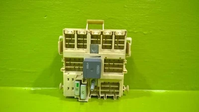 03 04 05 06 GMC YUKON XL 1500 CAJA RELÉ DE FUSIBLES OEM 2947-33 Foto 1 de 2