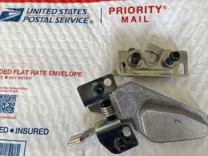 2020-24 Polaris OEM Factory Rzr Pro XP, Pro R, Turbo R LH Door Latch 2637402 - Picture 1 of 3