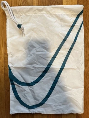 NIKE TRACK AND FIELD DRAWSTRING SHOE BAG WHITE SIZE 11.5"x 16" NEW - Image 1 of 4