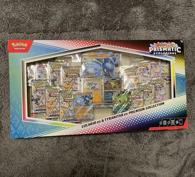 Pokémon Prismatic Evolutions Lucario Premium Collection/Box (Englisch, NEU-OVP) - Bild 1 von 2