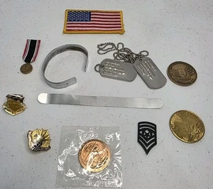 Gulf War Veteran Army Challenge Coin Big Red One Dog Tags Bracelet Mini POW - Picture 1 of 11