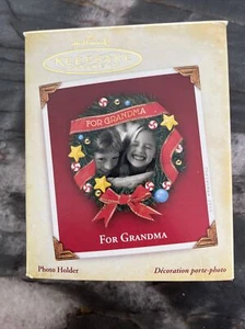 Hallmark Keepsake "for Grandma" Holiday wreath Ornament g2 - Picture 1 of 2