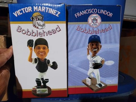 2pc lot Mahoning Valley Scrappers SGA Bobblehead Lindor & Martinez Indians NIB Cover