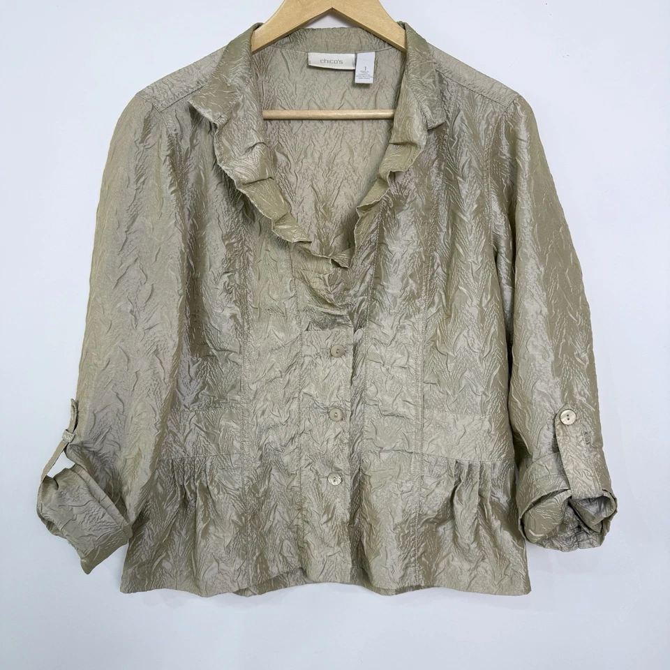 Chaqueta metálica arrugada Chicos Jolene talla 1 mediana con volantes manga lengüeta enrollable Foto 1 de 4