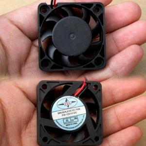40mm X 40mm X 13mm DC 12V 2Pin 9 Blade Cooler Brushless Mini Cooling Fan - Afbeelding 1 van 3