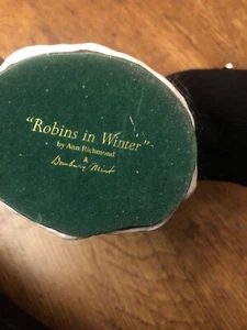 Danbury Mint "Robins in Winter" - Picture 1 of 5
