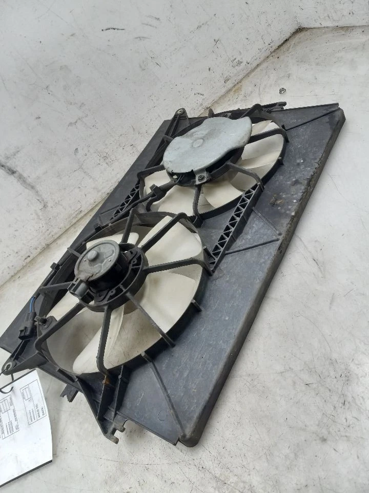 Conjunto de ventilador de motor de ventilador de radiador para 05-10 SCION TC Foto 1 de 4