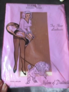 MEDIAS DE CRISTAL DE COLECCIÓN TRANSPARENTE DE NOCHE MARRÓN OSCURO SIN COSTURAS - talla 8 1/2 - década de 1960 - Imagen 1 de 2