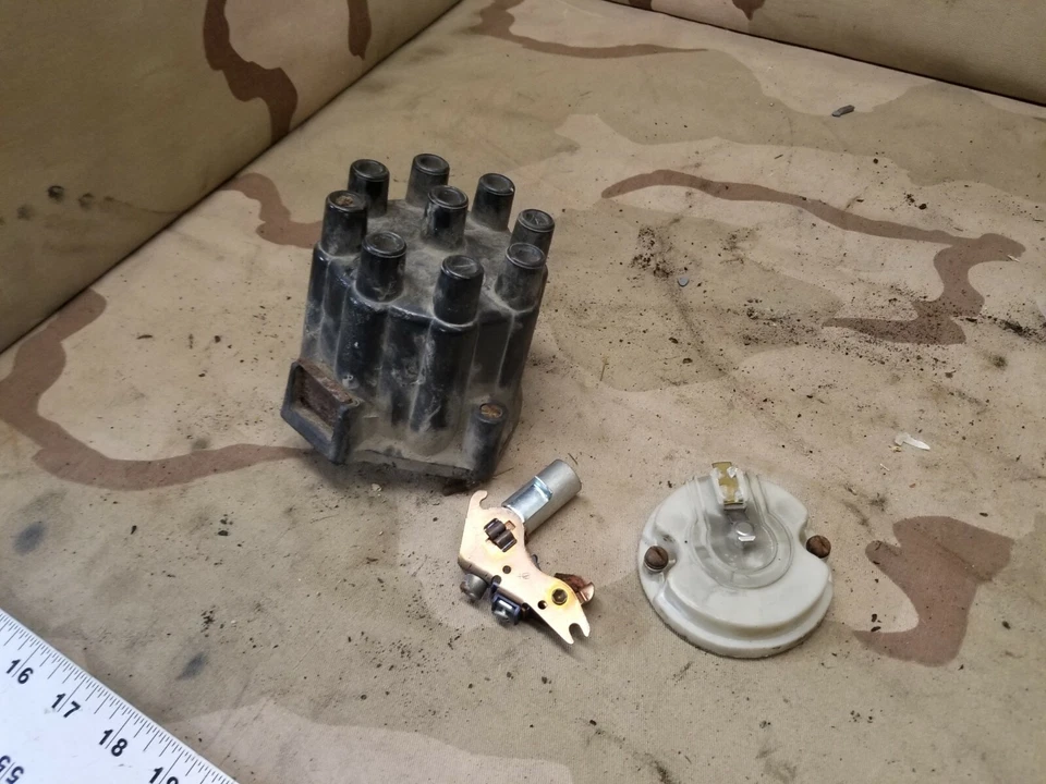 1966 Fleetwood 429 distribuidor tampa rotor pontos condensador fabricante de equipamento original Cadillac  - Imagem 1 de 4