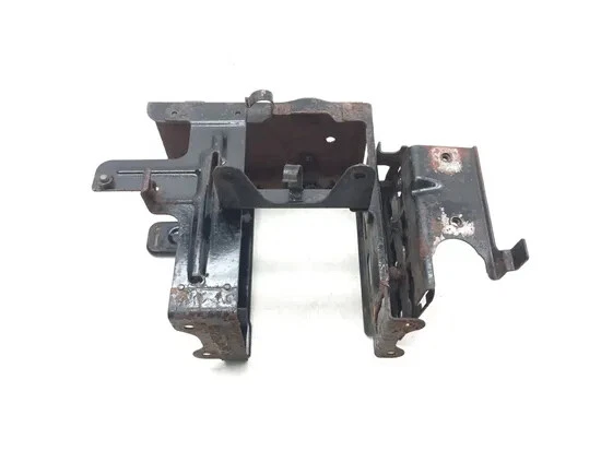 电池托盘 1981 川崎 KZ1100A 轴 3195 x — 第 1/4 张图片