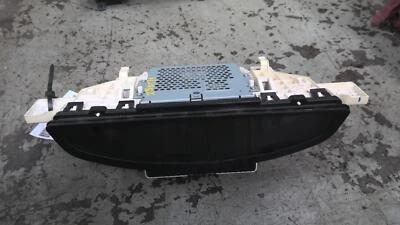 Pantalla de infoentretenimiento central delantera usada se adapta a: Toyota Venza 2009 montada en el tablero mult Foto 1 de 4