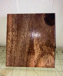 Una tavola di legno hawaiana Kolohala/fagiano ~ 7 1/2" x 6 7/8" x 1" (#575) - Foto 1 di 7