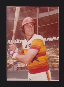 1976-77 Leon Roberts ASTROS UNSIGNIERT 3-1/2 x 5 ORIGINAL SCHNAPPSCHUSS FOTO #8 - Bild 1 von 1