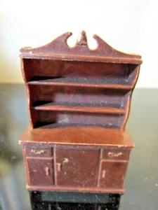 MOBILI CASA DELLE BAMBOLE VINTAGE COMÒ IN PLASTICA - Foto 1 di 2