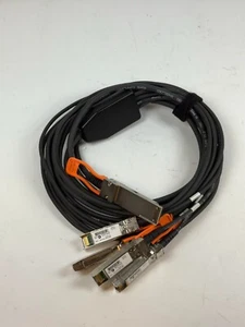 Cisco QSFP-4SFP10G-CU3M to 4xSFP10G Passive Copper Splitter Cable - Photo 1/3