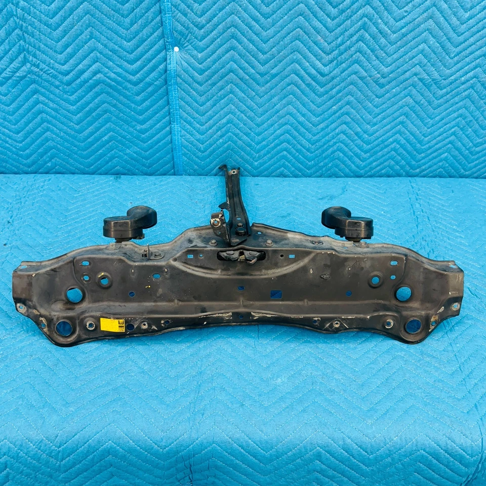 Panel de soporte del radiador superior delantero Lexus LS460 2007-2012 con bocinas OEM Foto 1 de 4