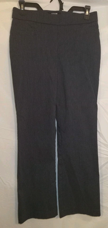 Apt. Pantalones de vestir para mujer 9 talla Cintura elástica 2P gris oscuro con líneas negras Foto 1 de 4