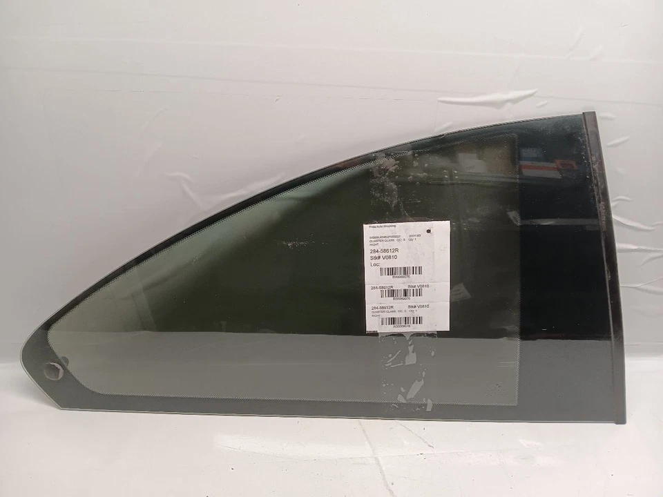 Cuarto de cristal trasero derecho pasajero BMW 2001-2006 E46 OEM Foto 1 de 4