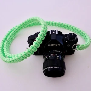 BRIGHT GREEN POLYPROPYLENE CAMERA NECK STRAP DSLR MIRRORLESS SONY CANON COBRA - Picture 1 of 10