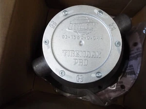 Hendrickson VS-32056-5 Tiremaax Pro Hp Hub Cap - Picture 1 of 5