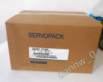 Neu im Karton Yaskawa SGDH-50AE AC Servoantrieb - Bild 1 von 4