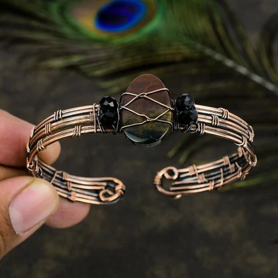 Brazalete ajustable con envoltura de alambre de cobre con piedras preciosas de espinela p637 Foto 1 de 4
