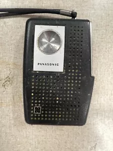 Working PANASONIC Model R-1077 Transistor Radio BLHN - Picture 1 of 4