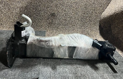 Gato de remolque de alta resistencia con soldadura directa Curt 12000 lb 12-3/8" de viaje - 28512-M Foto 1 de 4