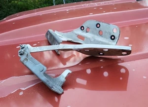 2001 - 05 BUICK LESABRE FRONT PASSENGER & DRIVER SIDE HOOD HINGE SUPPORT SET OEM - Picture 1 of 6