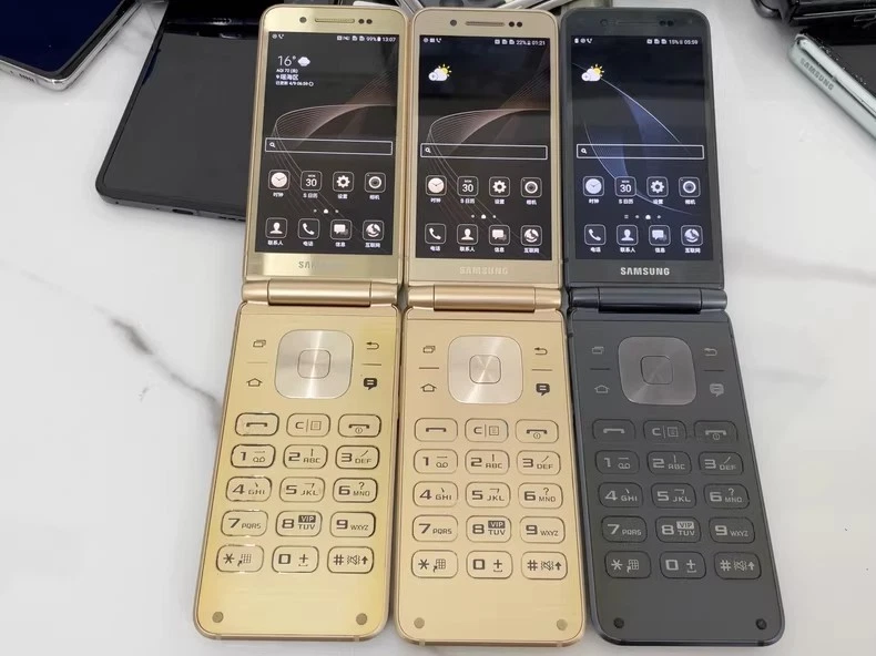 99%n ew Samsung SM-W2017 microSDXC 64GB Android 6.0 Flip Phone C/N version - Image 1 of 4