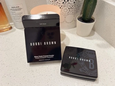 Bobbi Brown Sheer Finish Pressed Powder Soft Sand 0.31oz New in Box - Image 1 of 4