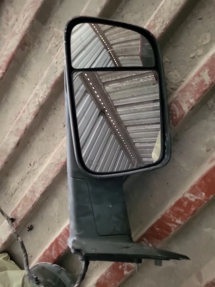 Espejo Ram 4500 5500 Foto 1 de 4