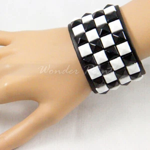 Pulsera Pirámide Tachonada Geométrica Cuero Pulsera Ajustable Funky Colorido - Imagen 1 de 13